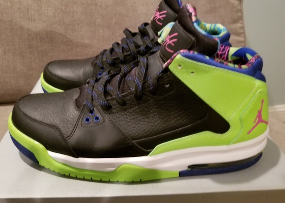Sneakers main image 5